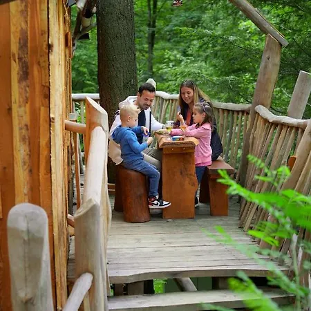 פארק נופש Natur-resort Tripsdrill